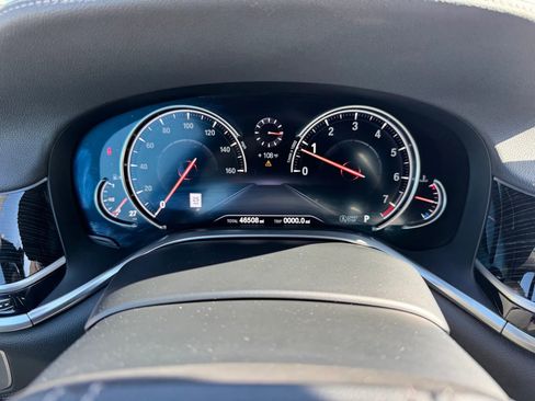 Used 2019 BMW 740i w/ M Sport Package RWD image 20