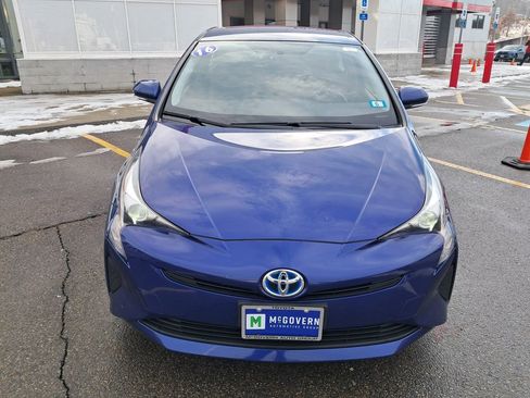 Used 2016 Toyota Prius Two image 7