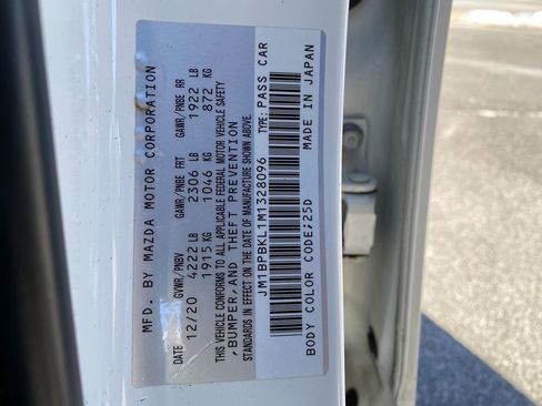 Used 2021 MAZDA MAZDA3 s image 32