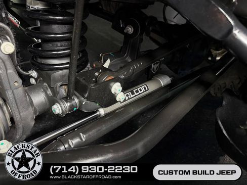 Used 2025 Jeep Wrangler Unlimited Rubicon AWD/4WD image 28