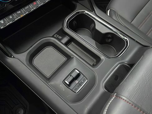 Used 2025 GMC Sierra 2500 AT4X w/ AT4X AEV Edition image 14