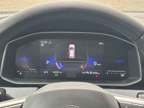 Used 2025 Volkswagen Jetta SE image 36