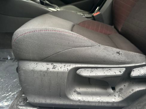 Used 2024 Toyota Corolla SE image 13