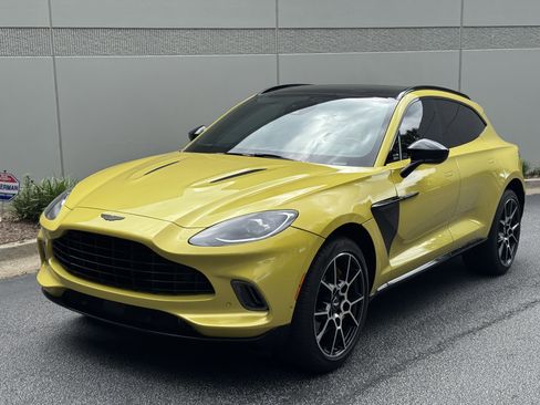 Used 2021 Aston Martin DBX AWD/4WD image 6