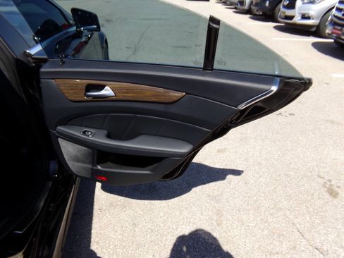 Used 2015 Mercedes-Benz CLS 400 image 25