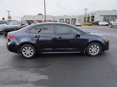 Certified 2025 Toyota Corolla LE image 8
