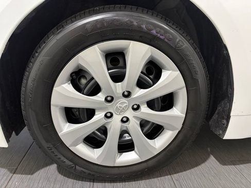 Used 2026 Toyota Corolla LE FWD image 22