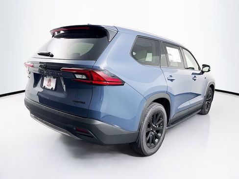 New 2026 Toyota Grand Highlander FWD image 9