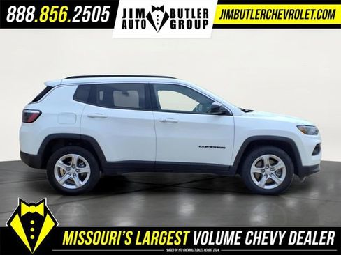 Used 2024 Jeep Compass Latitude AWD/4WD image 5