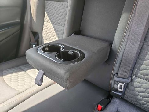 Used 2018 Chevrolet Equinox LT w/ Sun & Infotainment Package image 27