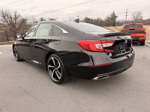 Used 2020 Honda Accord Sport image 7