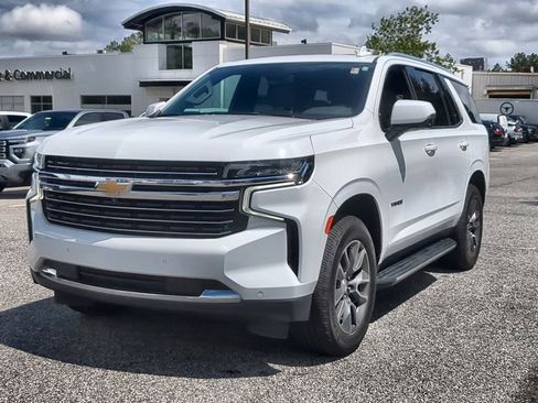 Used 2022 Chevrolet Tahoe LT w/ LT Signature Package AWD/4WD image 4