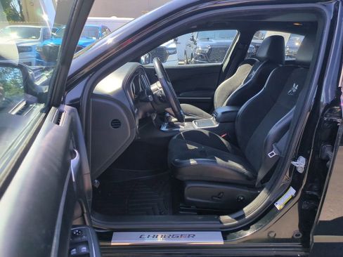 Certified 2021 Dodge Charger Scat Pack w/ Dynamics Package RWD image 12