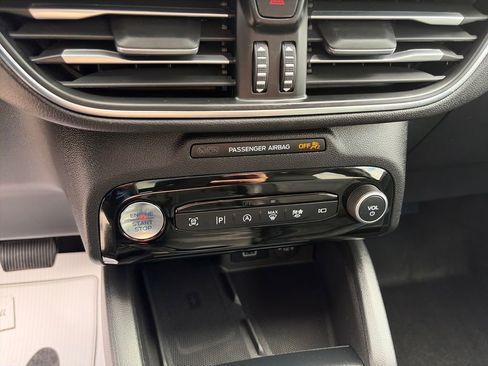 Used 2024 Ford Escape Platinum w/ Premium Technology Package image 27