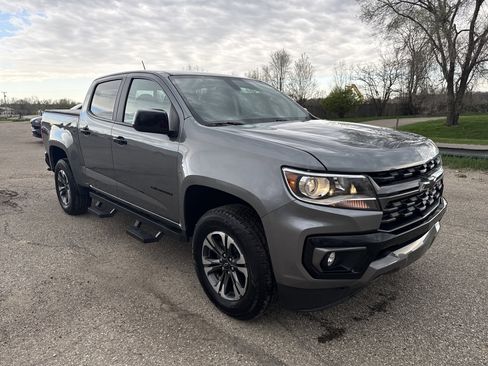 Used 2022 Chevrolet Colorado Z71 AWD/4WD image 1