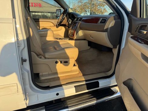 Used 2009 Chevrolet Silverado 2500 LTZ w/ Safety Package image 11