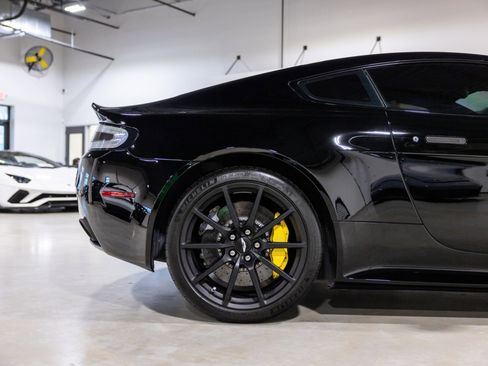 Used 2016 Aston Martin V12 Vantage S image 25