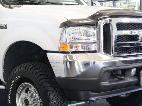 Used 2002 Ford F250 XLT AWD/4WD image 13