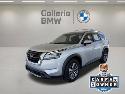 Used 2023 Nissan Pathfinder SL