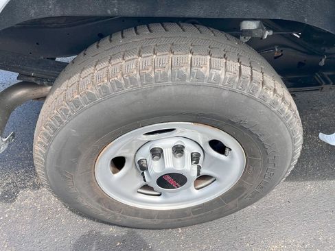 Used 2024 GMC Savana 2500 Work Van w/ Driver Convenience Package image 20