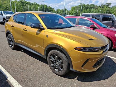 Used 2024 Dodge Hornet GT w/ GT Blacktop Package AWD/4WD image 4