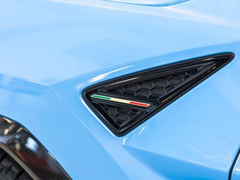 Used 2024 Lamborghini Urus Performante AWD/4WD image 15