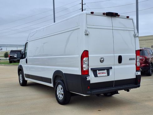 Used 2026 RAM ProMaster 3500 w/ Quick Order Package 22G SLT FWD image 2