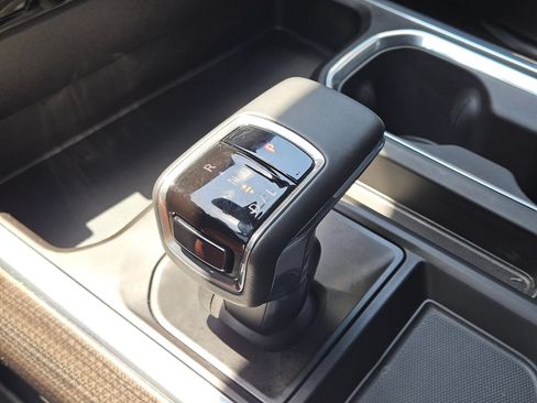 Used 2026 Chevrolet Silverado 1500 LT Trail Boss w/ LT Trail Boss Premium Package AWD/4WD image 20