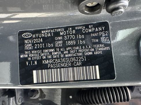 Used 2025 Hyundai Venue SEL FWD image 87