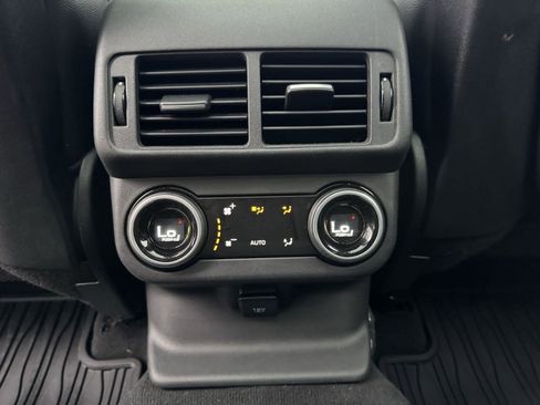 Used 2020 Land Rover Range Rover Velar S image 45