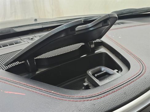 Used 2017 Jeep Cherokee Trailhawk image 33