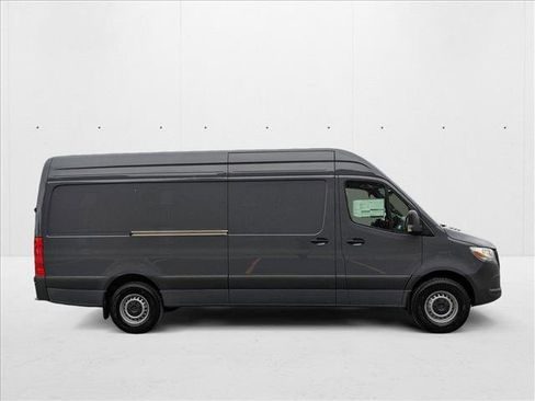 New 2025 Mercedes-Benz Sprinter 2500 image 4