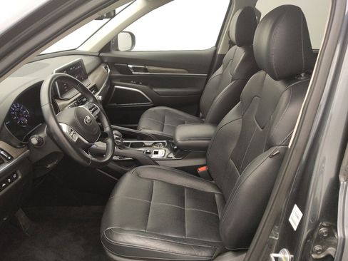 Used 2020 Kia Telluride EX image 17