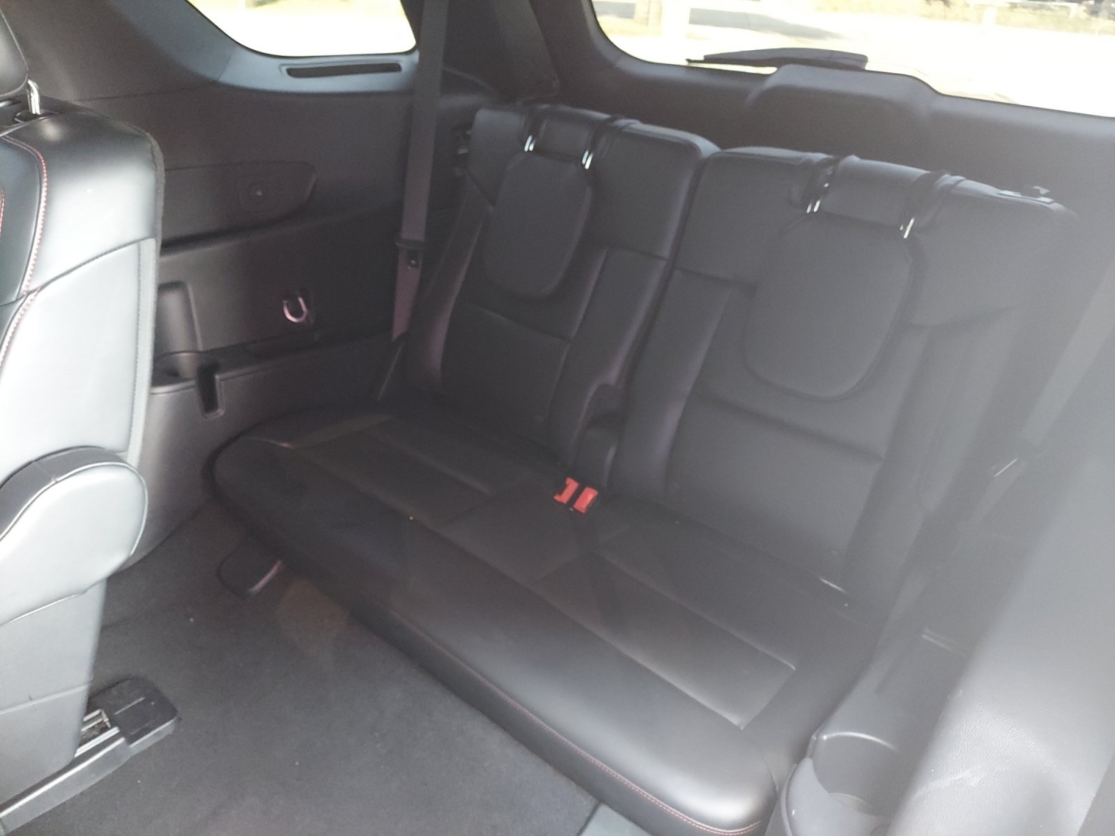 Used 2025 Ford Explorer ST AWD/4WD image 25