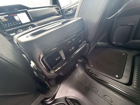 Certified 2025 GMC Sierra 2500 AT4 w/ AT4 Premium Plus Package image 28