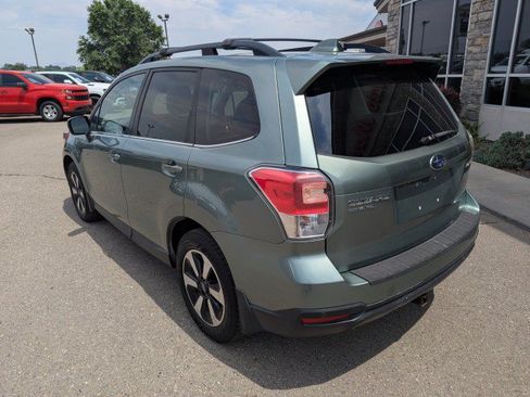 Used 2018 Subaru Forester 2.5i Limited AWD/4WD image 3