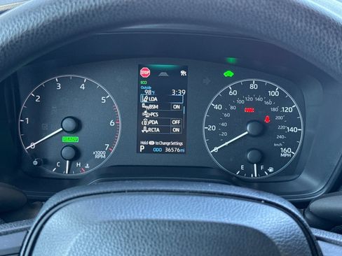 Used 2024 Toyota Corolla LE w/ LE Convenience Package FWD image 20