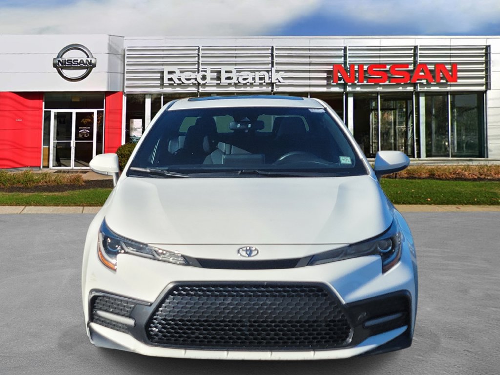 Used 2020 Toyota Corolla SE FWD image 2