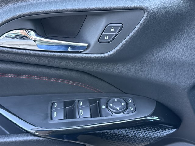 New 2026 Chevrolet Trax RS w/ Sunroof Package FWD image 14
