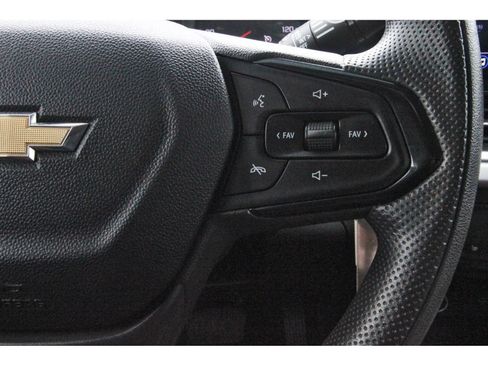 Used 2024 Chevrolet Trax LS w/ LS Convenience Package FWD image 19