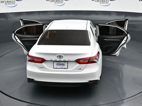 Used 2020 Toyota Camry LE image 26