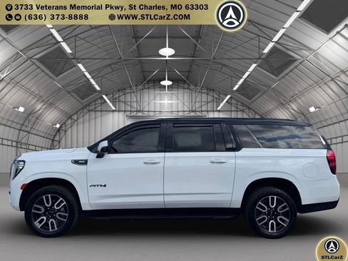 Used 2021 GMC Yukon XL AT4 w/ Rear Media and Nav Package AWD/4WD image 6