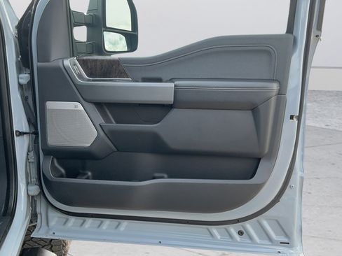 Used 2024 Ford F250 4x4 Crew Cab Super Duty image 22
