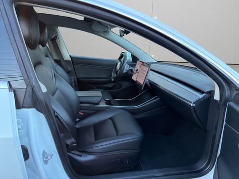 Used 2020 Tesla Model 3 Performance image 13