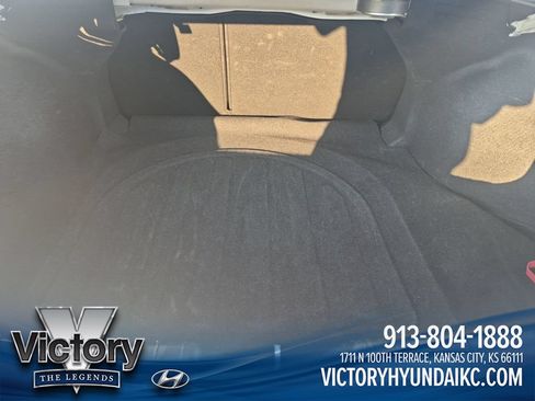 Used 2024 Hyundai Elantra Limited FWD image 23