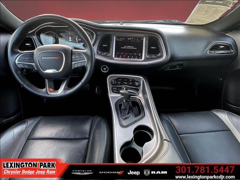 Used 2019 Dodge Challenger SXT w/ Plus Package RWD image 7