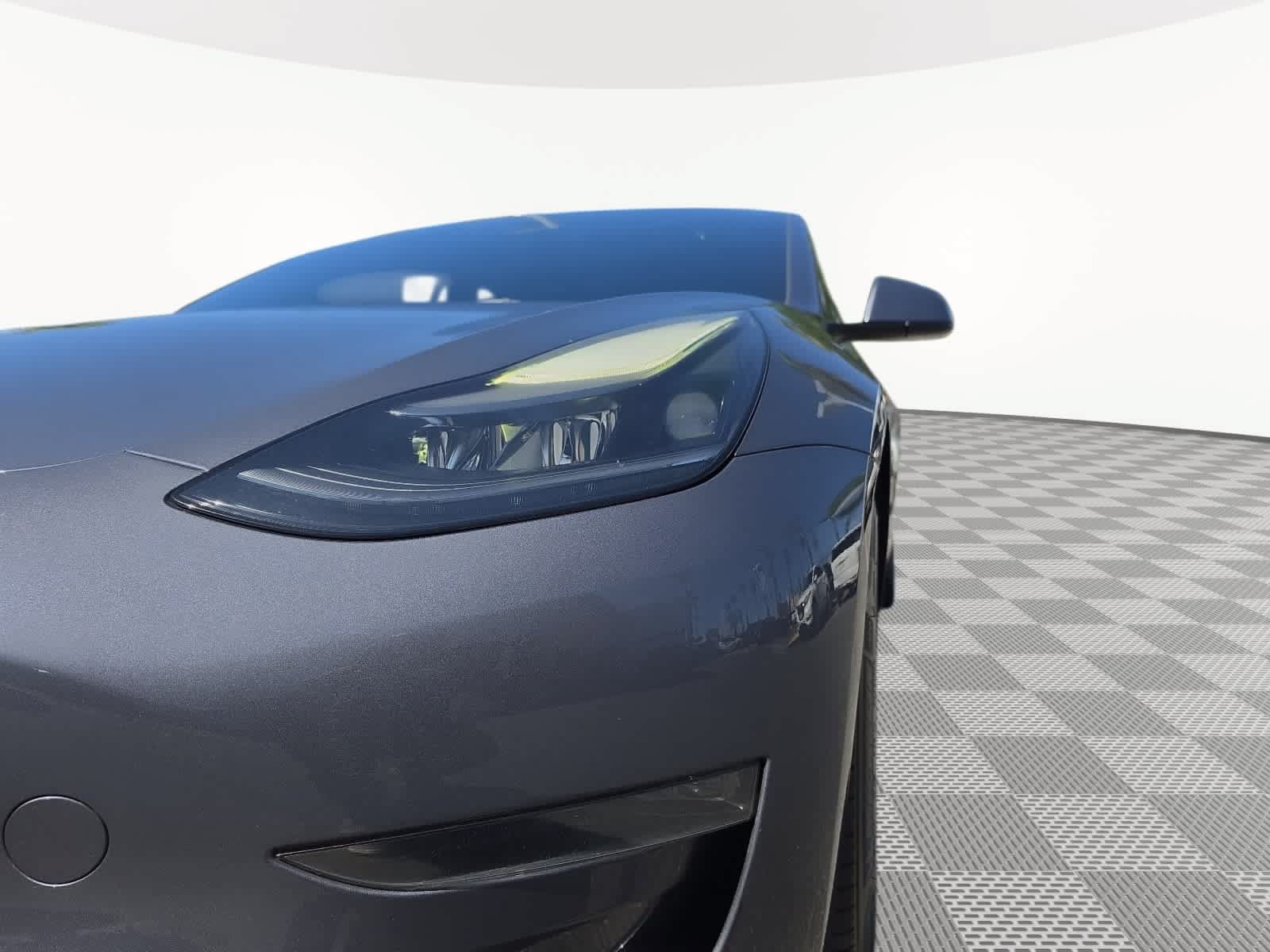 Used 2023 Tesla Model 3 Standard Range RWD image 4