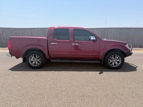 Certified 2019 Nissan Frontier SL AWD/4WD image 5