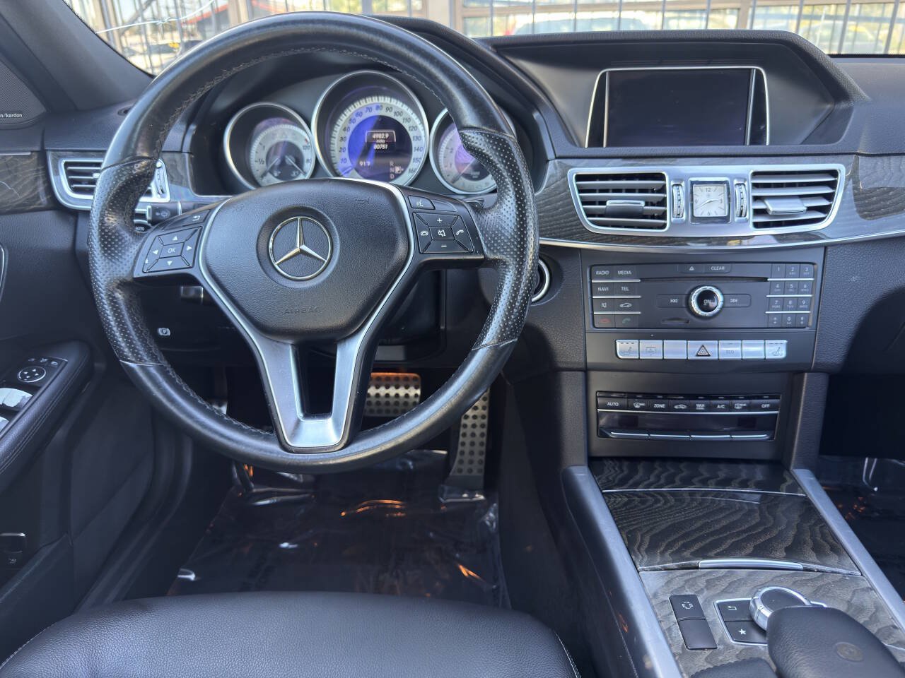 Used 2016 Mercedes-Benz E 350 Sedan image 16