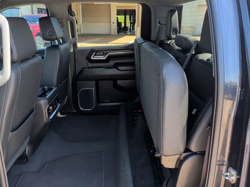 Used 2023 GMC Sierra 1500 SLT image 37